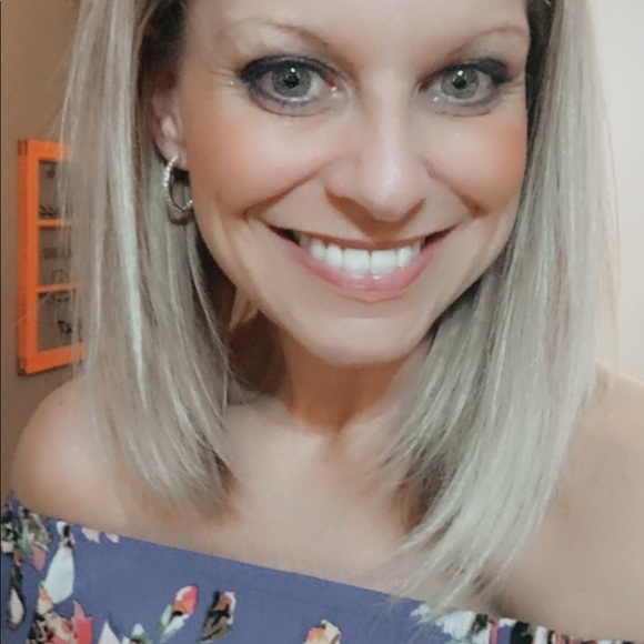 Meet your Posher, Shelley - Picture 6 of 6